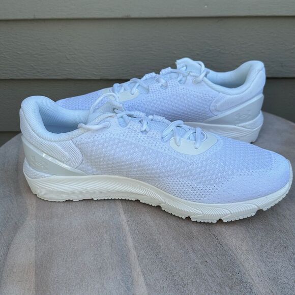 Under Armour Hovr Intake 6 Mens Sneakers Size 10 White Running 3026134-101 New - Picture 1 of 14